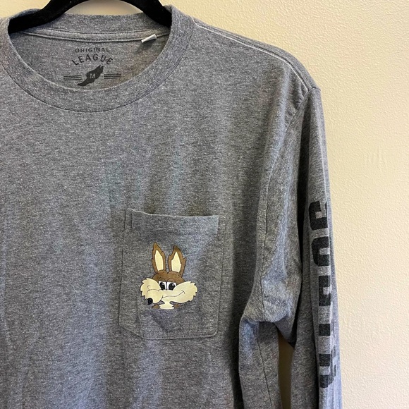 University of South Dakota T-shirt - Picture 1 of 7